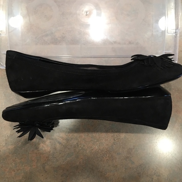 ALFANI Black Suede Pointed Toe Flat w/Flower embellishment, Women’s Size 10 - Picture 4 of 9